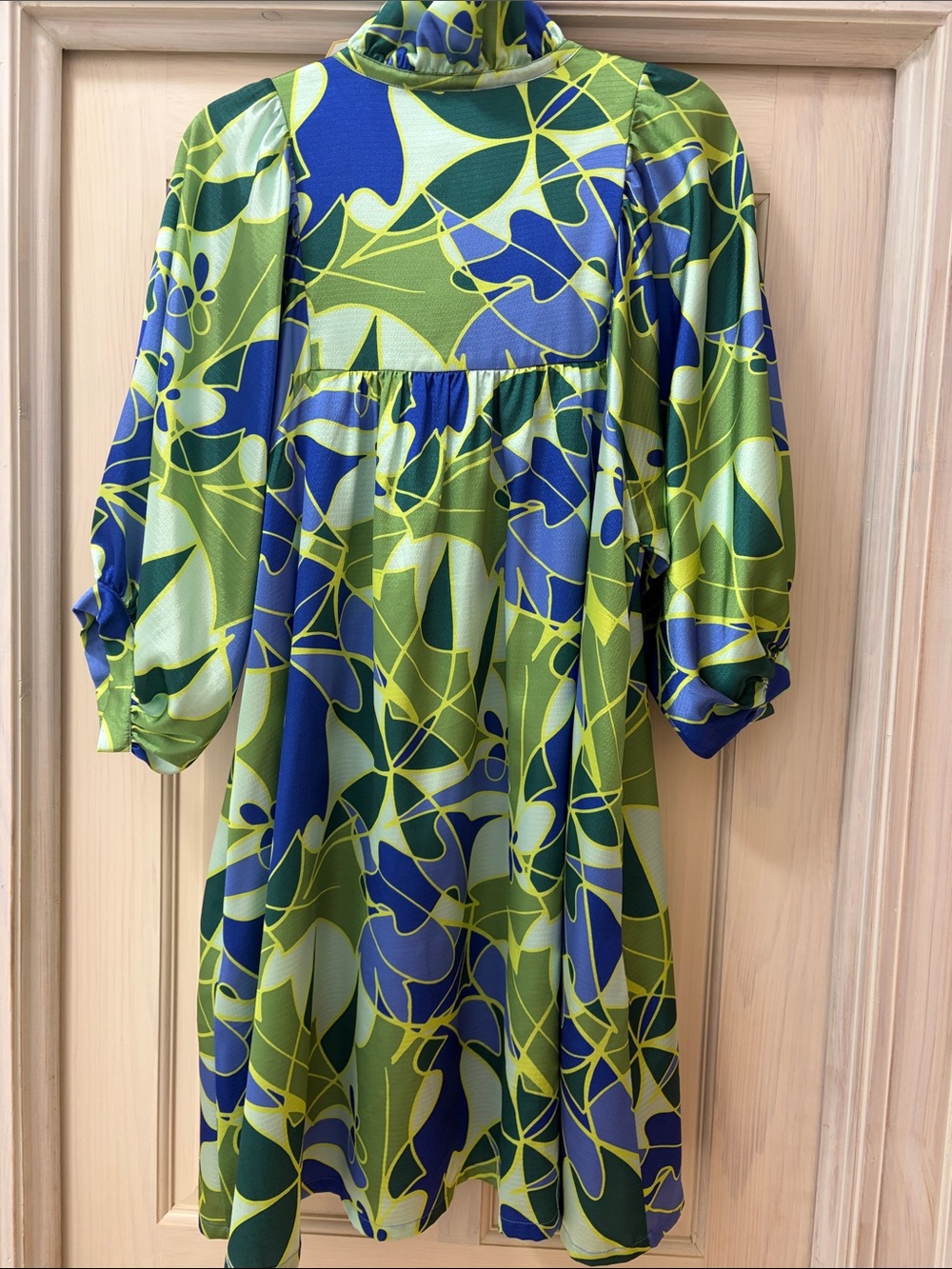 Emily McCarthy Green & Blue and green Dress - Picture 7 of 8